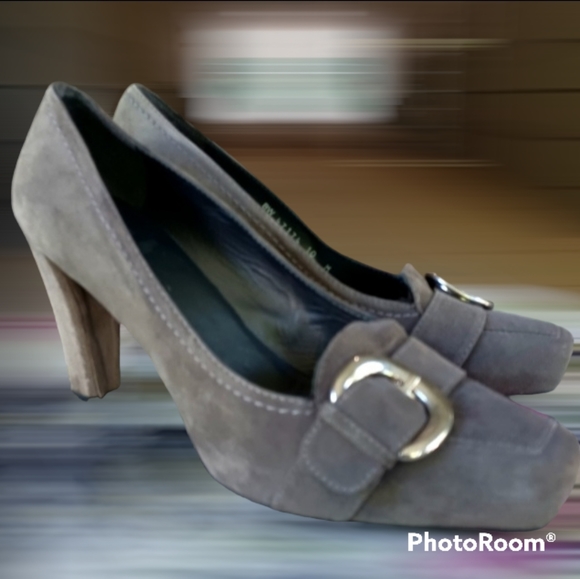 Stuart Weitzman Charcoal Suede 'Edit' Square Toe Pumps - Picture 3 of 12